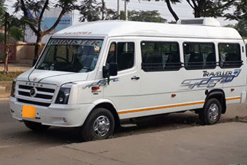 17 Seater Tempo Traveller in Amritsar